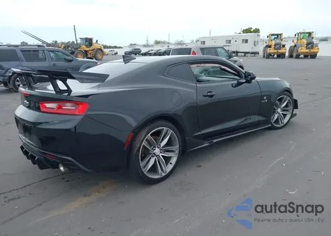 2017 Chevrolet Camaro 1Lt z USA, uszkodzony, nr VIN 1G1FB1RS0H0170586